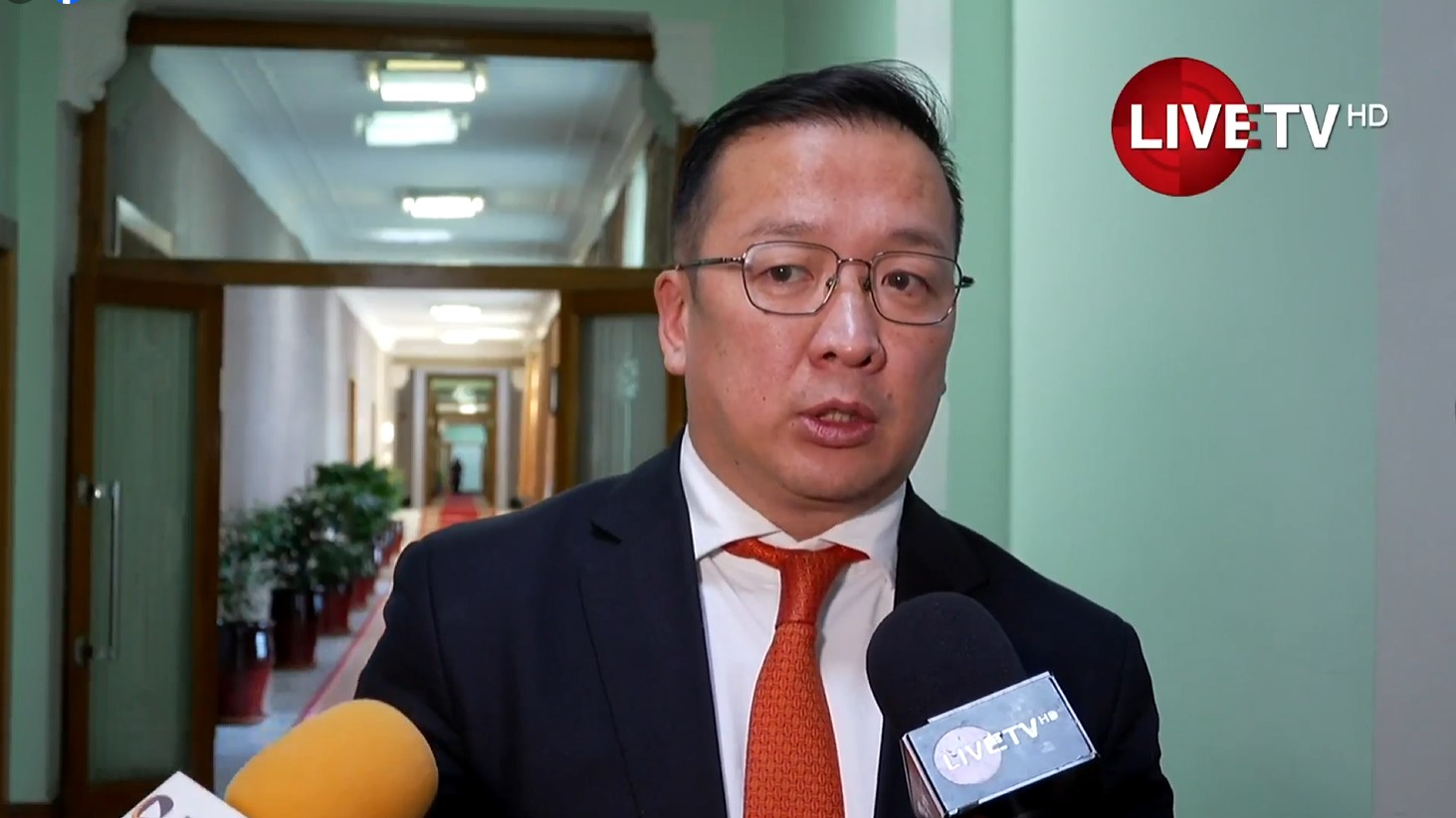 🔴LIVE: Б.Бат-Эрдэнэ: Оюутолгойн зээлийн гэрээнд өөрчлөлт оруулах тоолонд Засгийн газрыг огцруулах ажил явагддаг