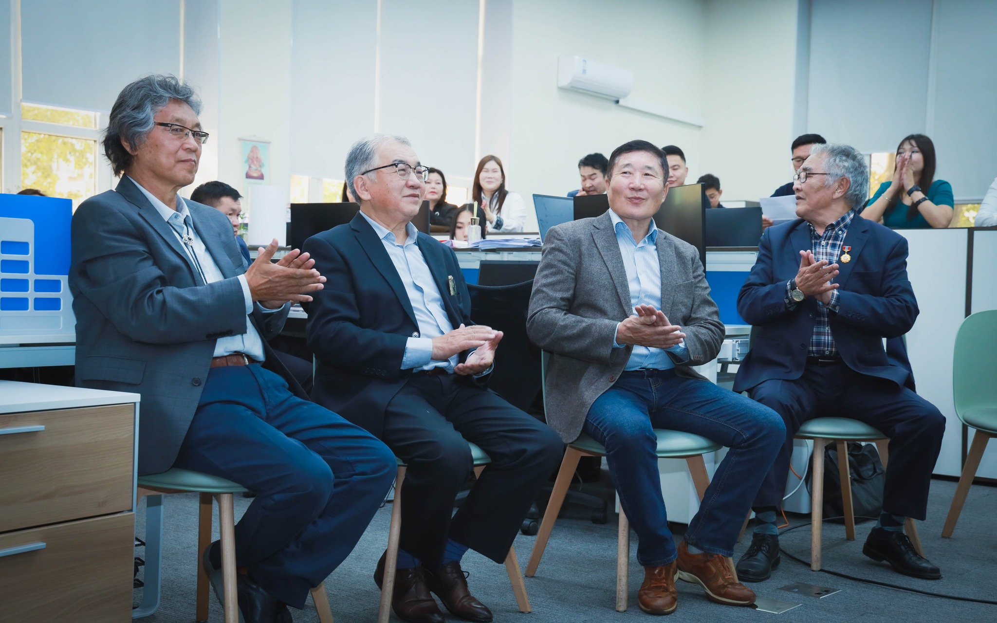 Олон улсын ахмадын эрхийг хамгаалах өдрийг тохиолдуулан “Эрдэнэс Монгол” ХХК ахмадууддаа хүндэтгэл үзүүлэв