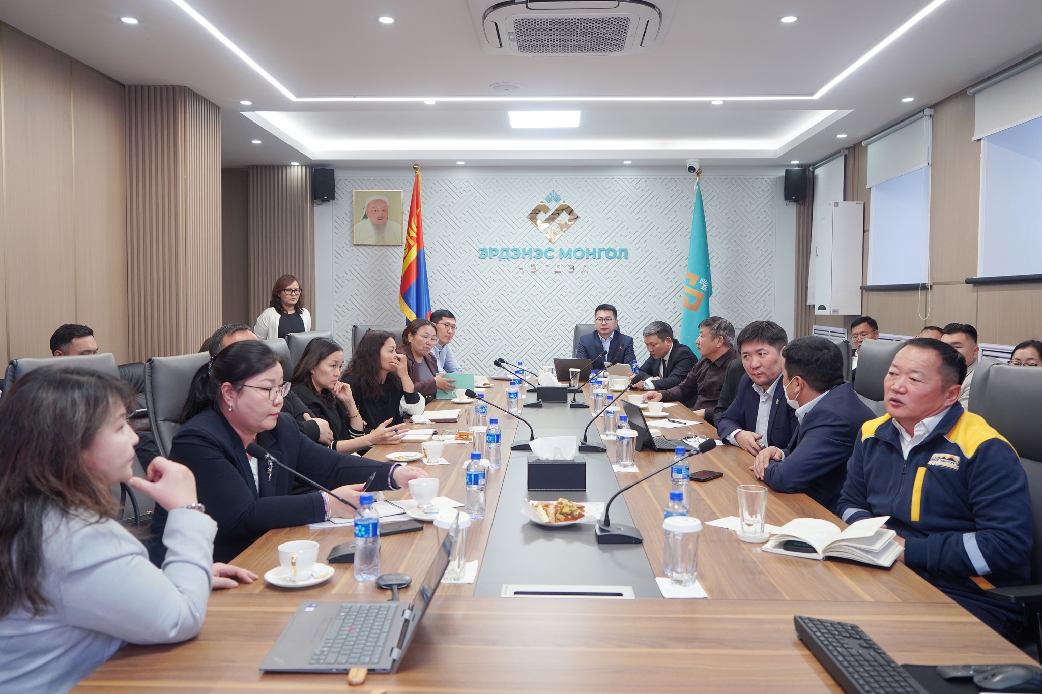 "ААНОАТ-ын тухай хуулийн шинэчлэл" сэдвээр сургалт зохион байгууллаа