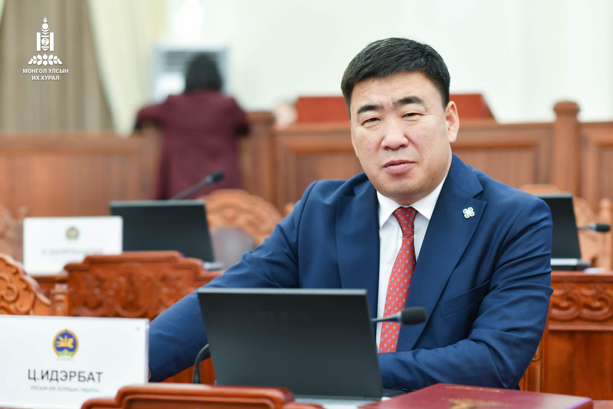 Ц.Идэрбат: Евразийн хэлэлцээрээр тамхины гаалийн албан татвар тэглэгдвэл хямд тамхи орж ирэх сөрөг нөхцөл үүснэ