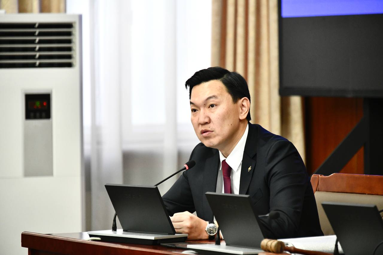 🔴ЭЗБХ: Зөвшөөрлийн тухай хуульд нэмэлт, өөрчлөлт оруулах тухай хуулийн төслийг хэлэлцэхийг дэмжлээ