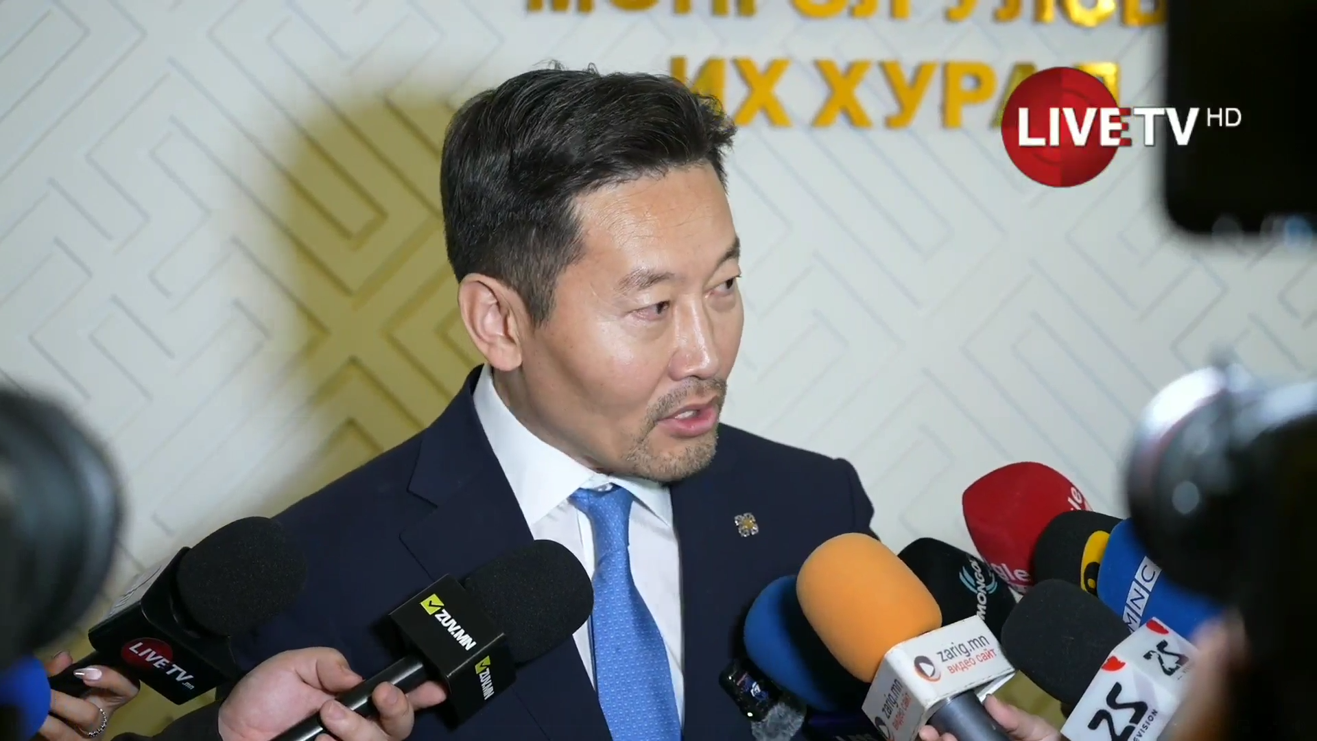 🔴Х.Ганхуяг: Зөвшөөрөл нь шийдвэр гаргагчдын хувьд хар тамхи шиг болчихсон