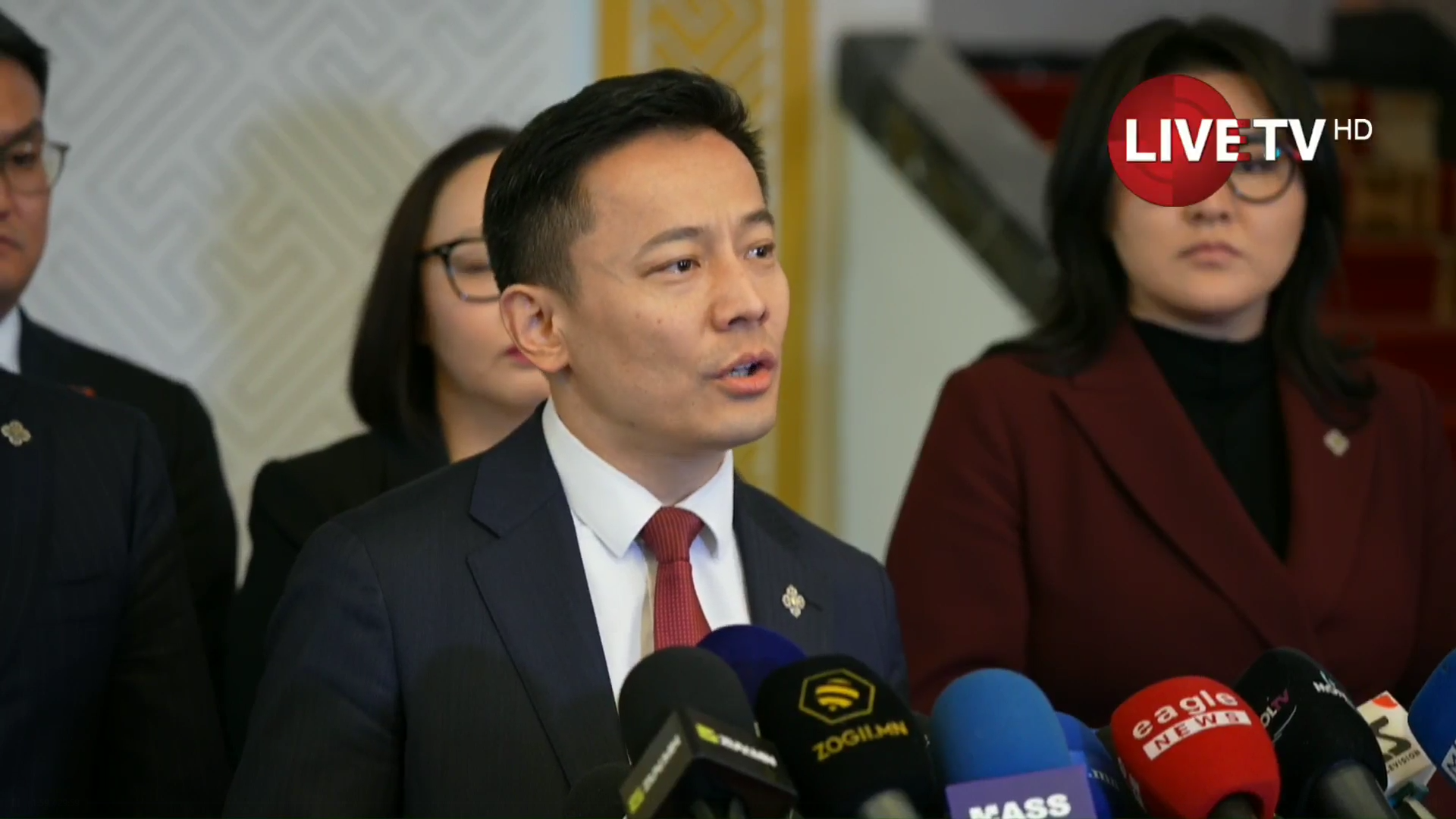 🔴Оюутолгой бүлэг ордын ашиглалтад Монгол Улсын эрх ашгийг хангуулах, хүртэх өгөөжийг нэмэгдүүлэх УИХ-ын тогтоолын төслийг баталжээ