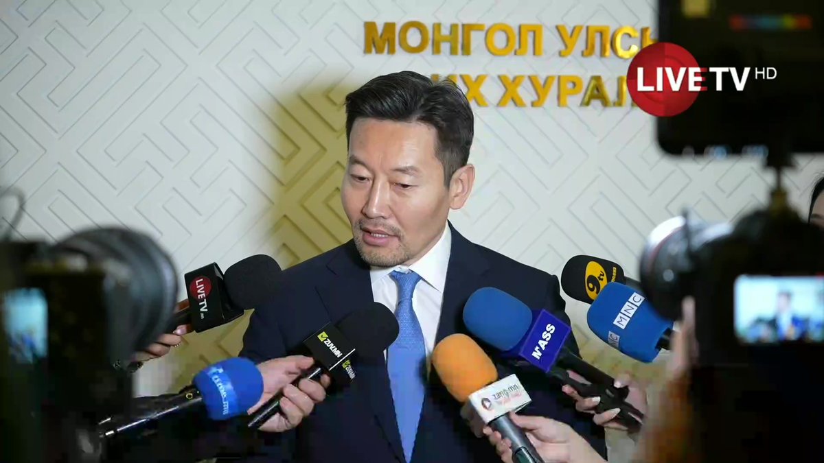 🔴Х.Ганхуяг: Зөвшөөрөл нь шийдвэр гаргагчдын хувьд хар тамхи шиг болчихсон. Ард нь авлига, хүнд суртал байгаа