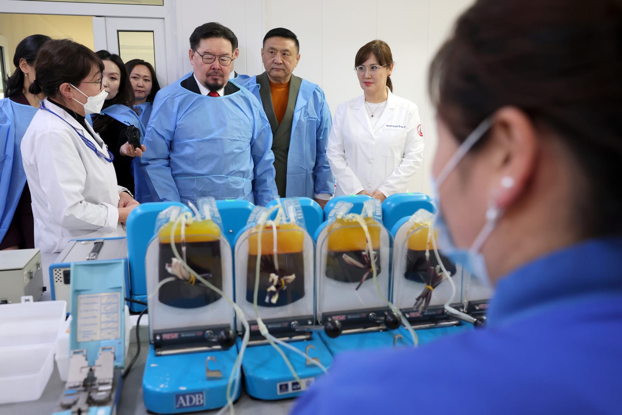 Г.Занданшатар: Бусдад цусаа бэлэглэх нь хүний орчлонгийн хамгийн энэрэнгүй буянт үйлс