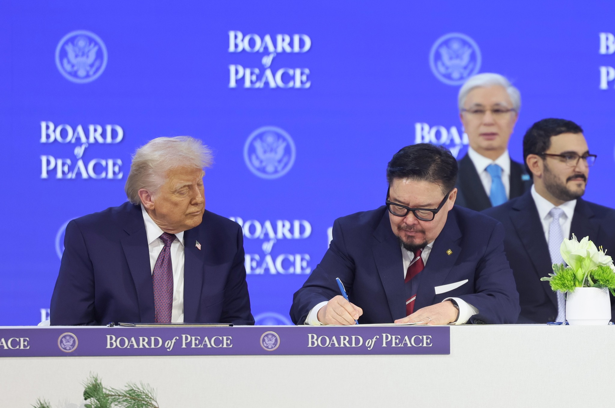 Д.Трампын санаачилсан "Энхийн зөвлөл"-д 19 улс нэгдэж, үйл ажиллагаагаа эхлүүлэв