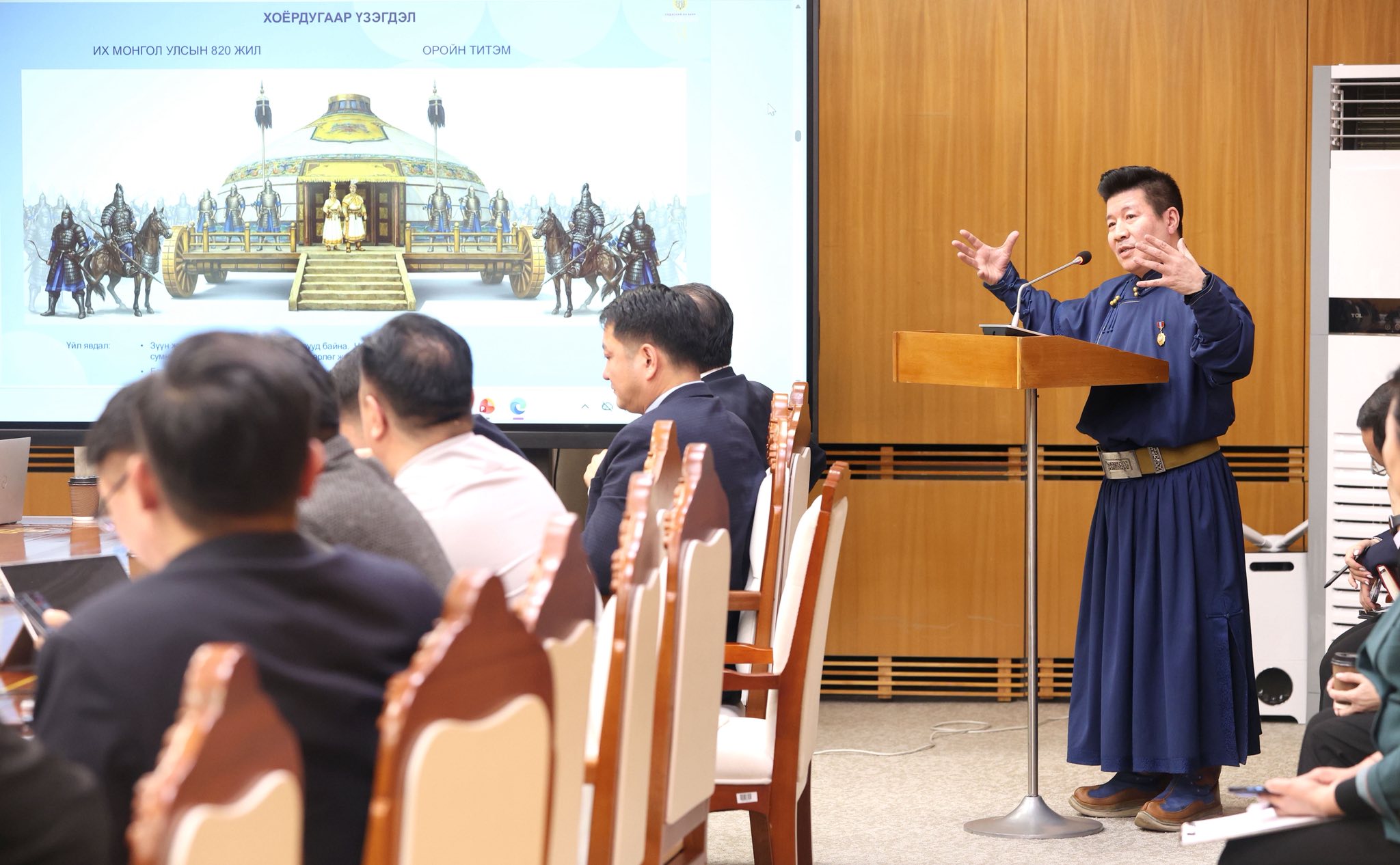 Үндэсний их баяр наадмыг Д.Баярбаатар найруулна