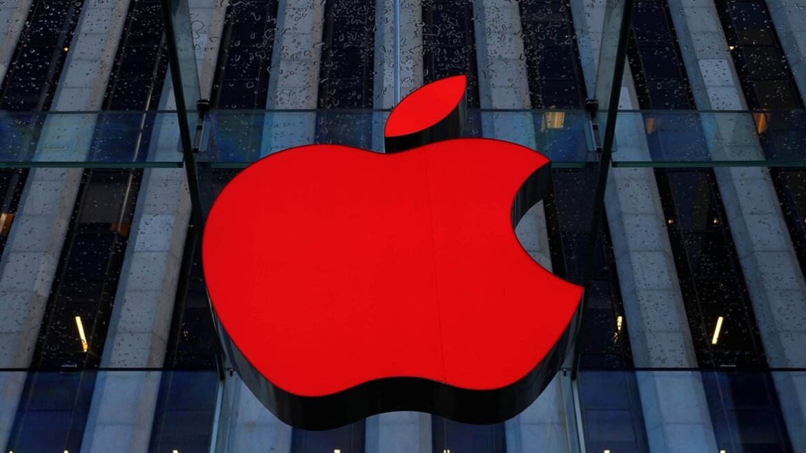 Apple компани ОХУ-ын хэрэглэгчдийн Apple ID хаягийг олноор нь хязгаарлаж эхэллээ