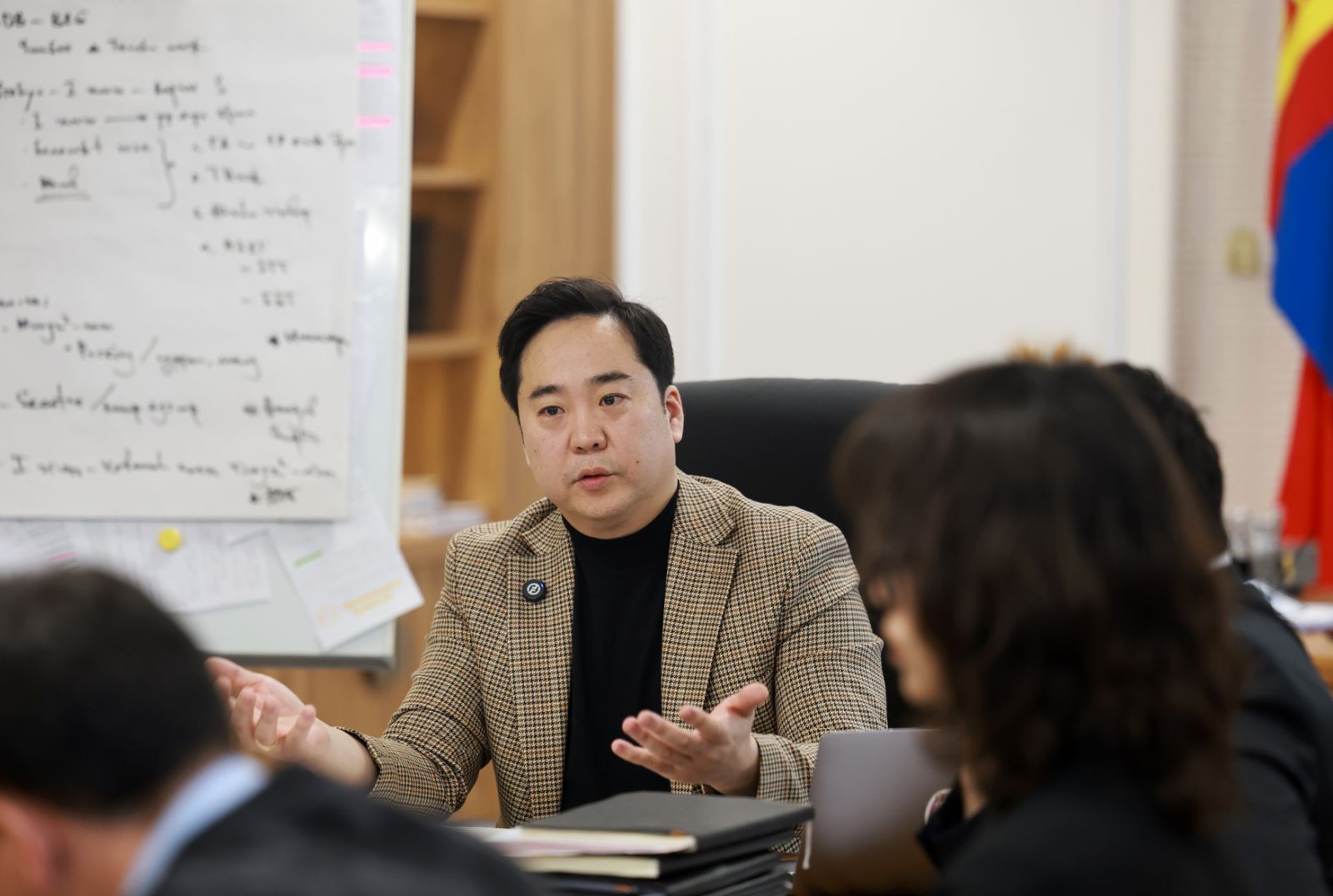 НИТХ-ын дарга А.Баяр эцэг, эхчүүдийг насанд хүрээгүй хүүхдэдээ суррон худалдан авч өгөхгүй байхыг уриаллаа