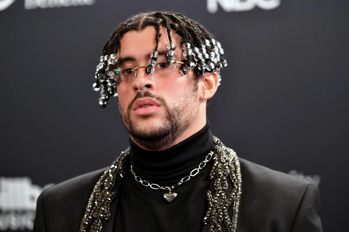 Грэммийн түүхэнд анх удаа испани хэл дээрх цомог оны шилдэг шагнал хүртлээ