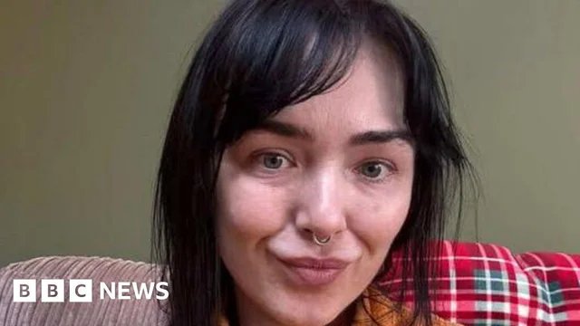 Ээжийг нь хөнөөсөн эцэгтэйгээ хамт амьдрахад хүрсэн бүсгүй хуулийн өөрчлөлтийг шаардаж байна