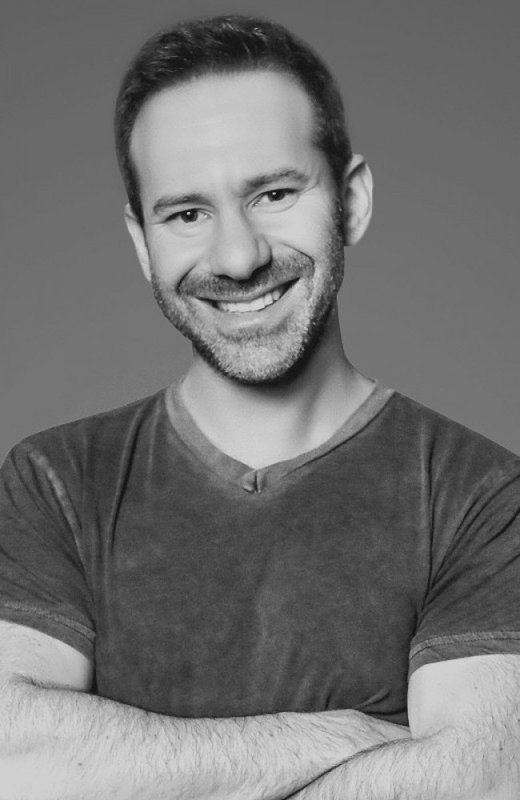 OnlyFans платформын эзэн тэрбумтан Леонид Радвинский 43 насандаа таалал төгсөв