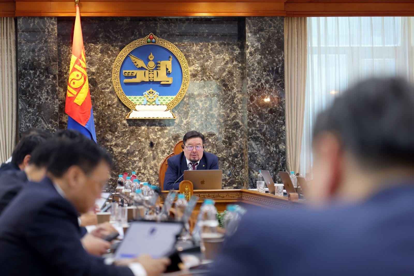 Г.Занданшатарын легаситай 287 хоног ба Х.Баттулга, Л.Оюун-Эрдэнэ, “Рио Тинто”-ийн хүч хавсарсан дайралтад өгсөн “Ухрахгүй, тохирохгүй” гэх хариу цохилт