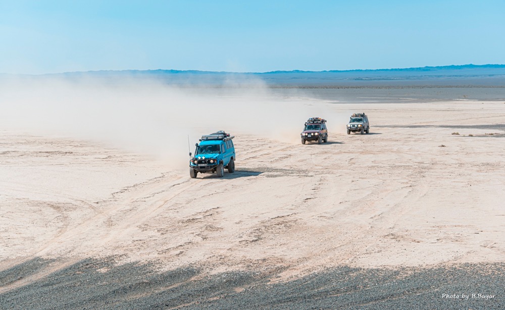 Нутгийн төв хэсгээр нойтон цас орно