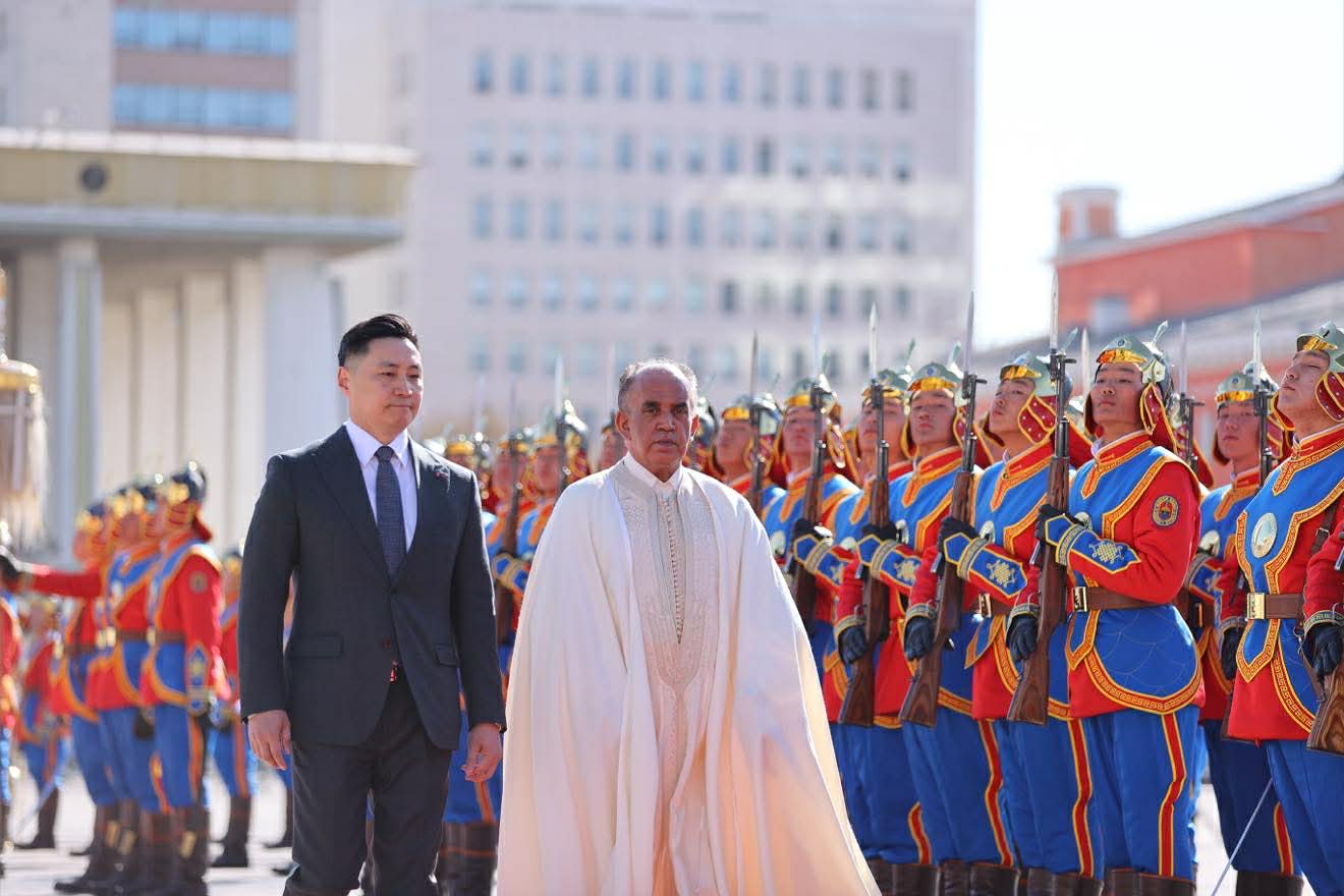 Монгол Улсад хавсран суух Элчин сайдууд ерөнхийлөгчид итгэмжлэх жуух бичгээ өргөн барилаа