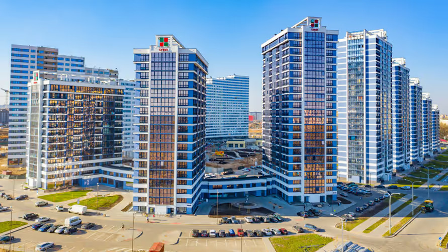 Оросын иргэд өнгөрсөн сард Беларусийн Минск хотын арван орон сууц тутмын нэгийг худалдан авчээ