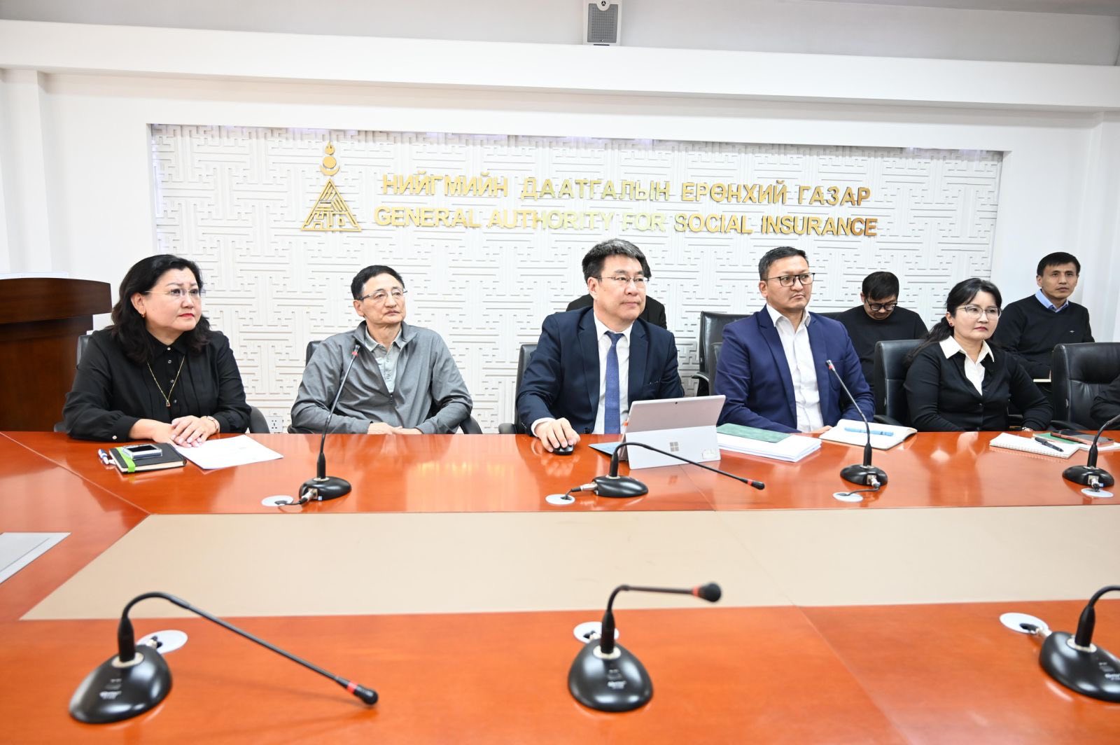 Нас барсан даатгуулагчийн гэр бүлийн гишүүнд олгох тэтгэмжийн хүсэлтийг цахимаар авдаг болно