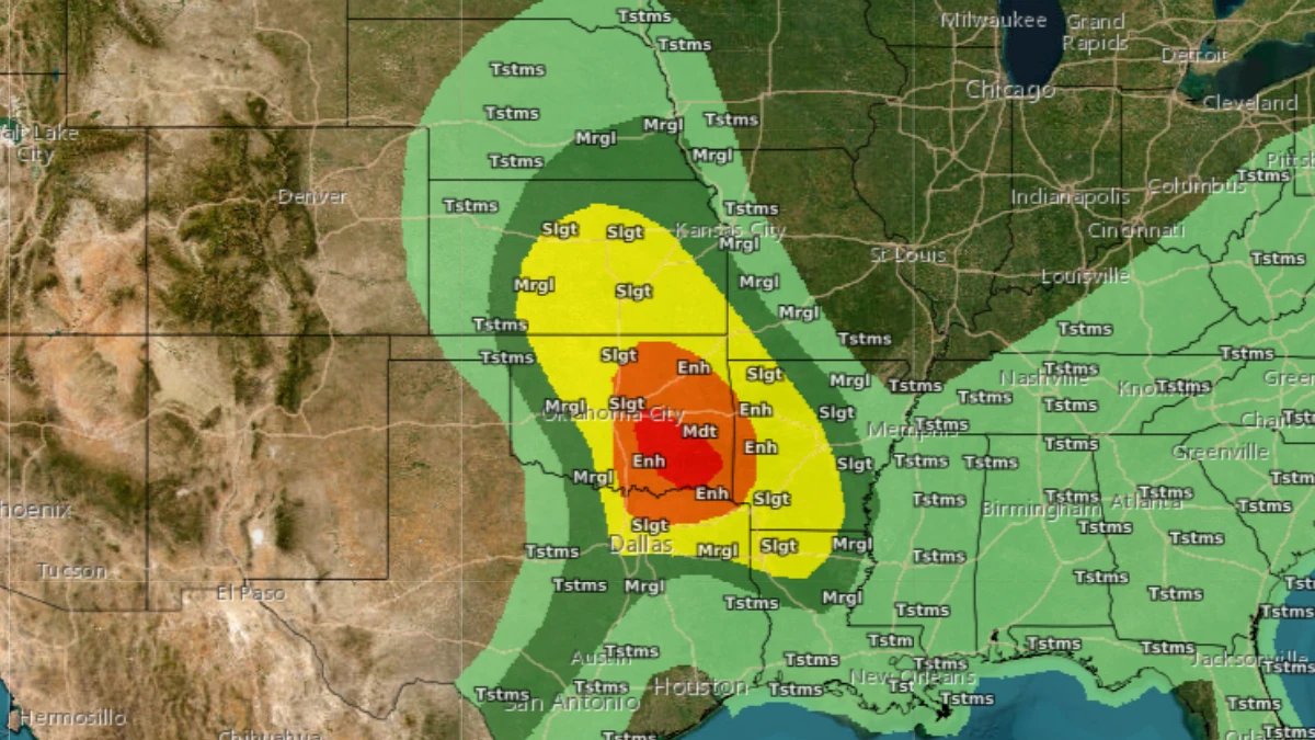 АНУ-ын Оклахома мужид хүчтэй хар салхи дэгдэж онц байдал зарлажээ
