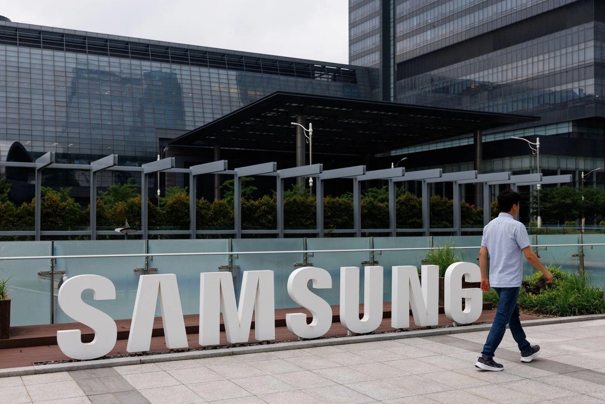Samsung Electronics компанийн үнэлгээ 1.58 их наяд ам.долларт хүрч дээд амжилт тогтоолоо