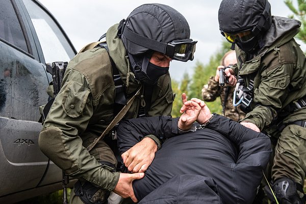 Оросын тэрбумтаныг хөлсний аллага зохион байгуулсан хэргээр баривчилжээ