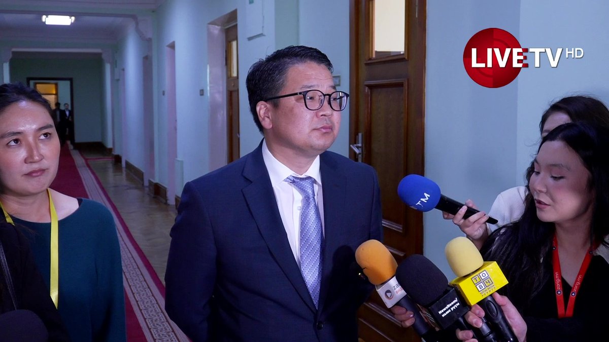 Т.Ням-Очир даргын хоёр цагийн зөрүүтэй хоёр өөр тайлбар