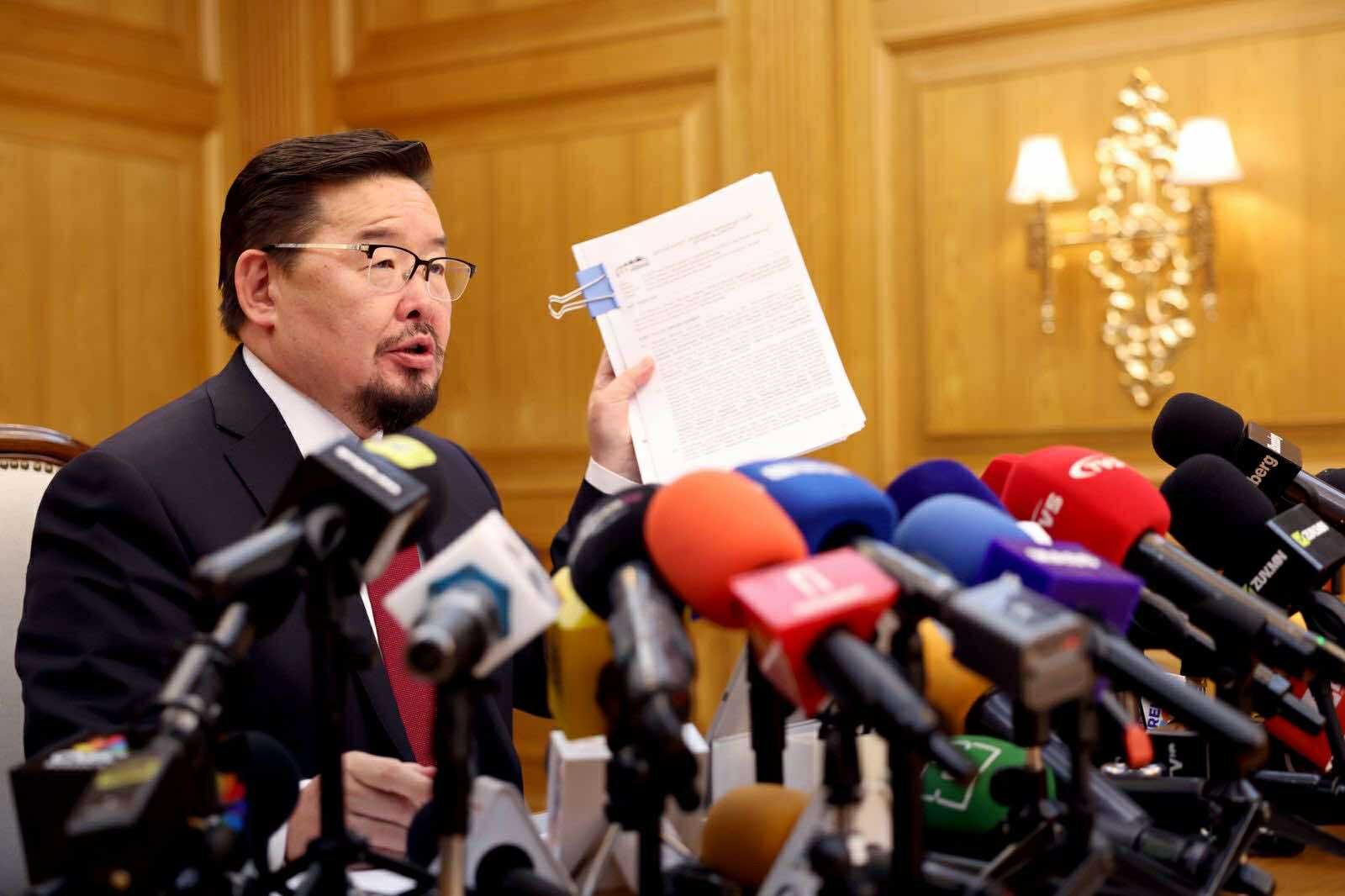 552687578 2003707563793104 9000521665791106512 N