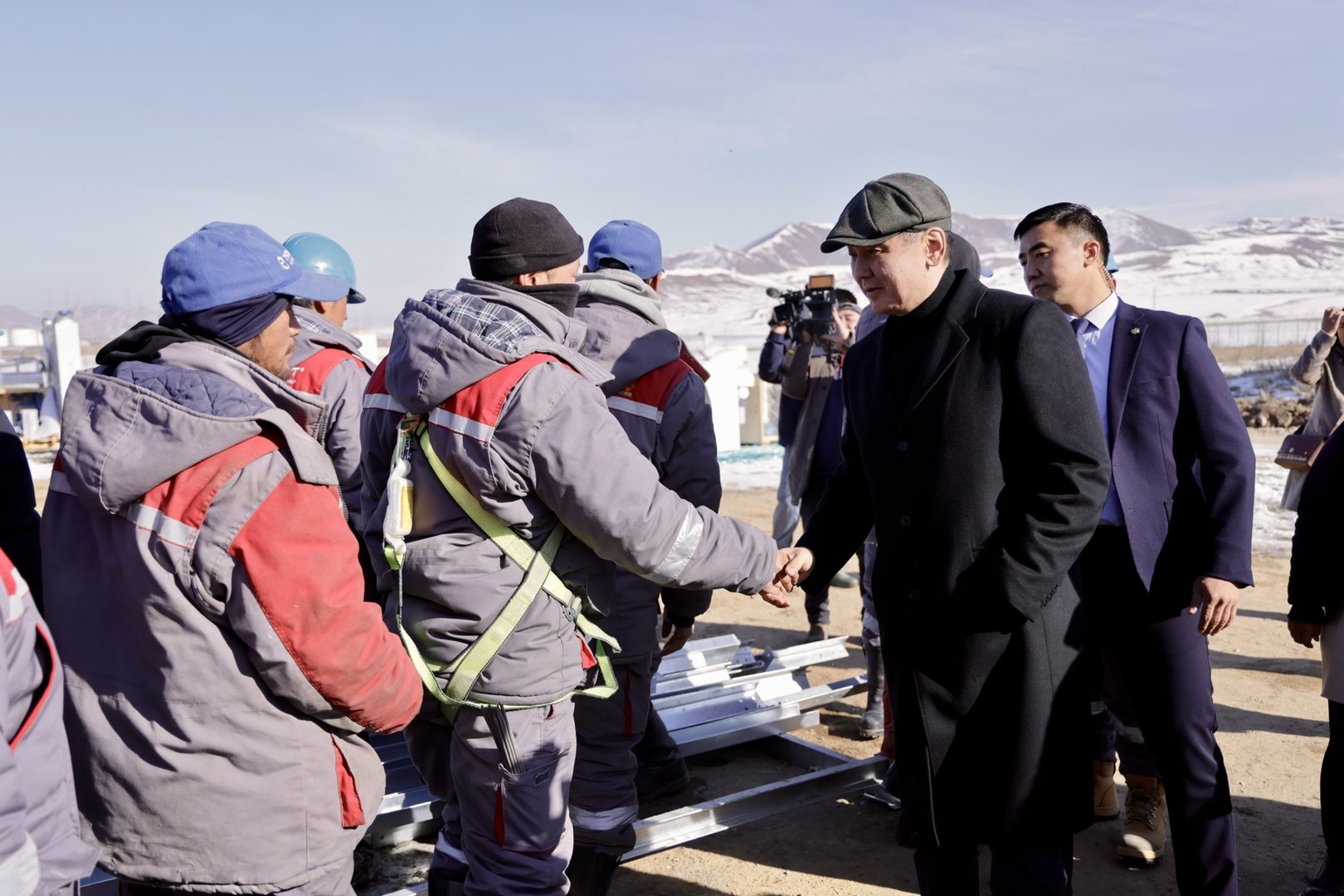 572801474 1131297045818493 6322049322684956279 N