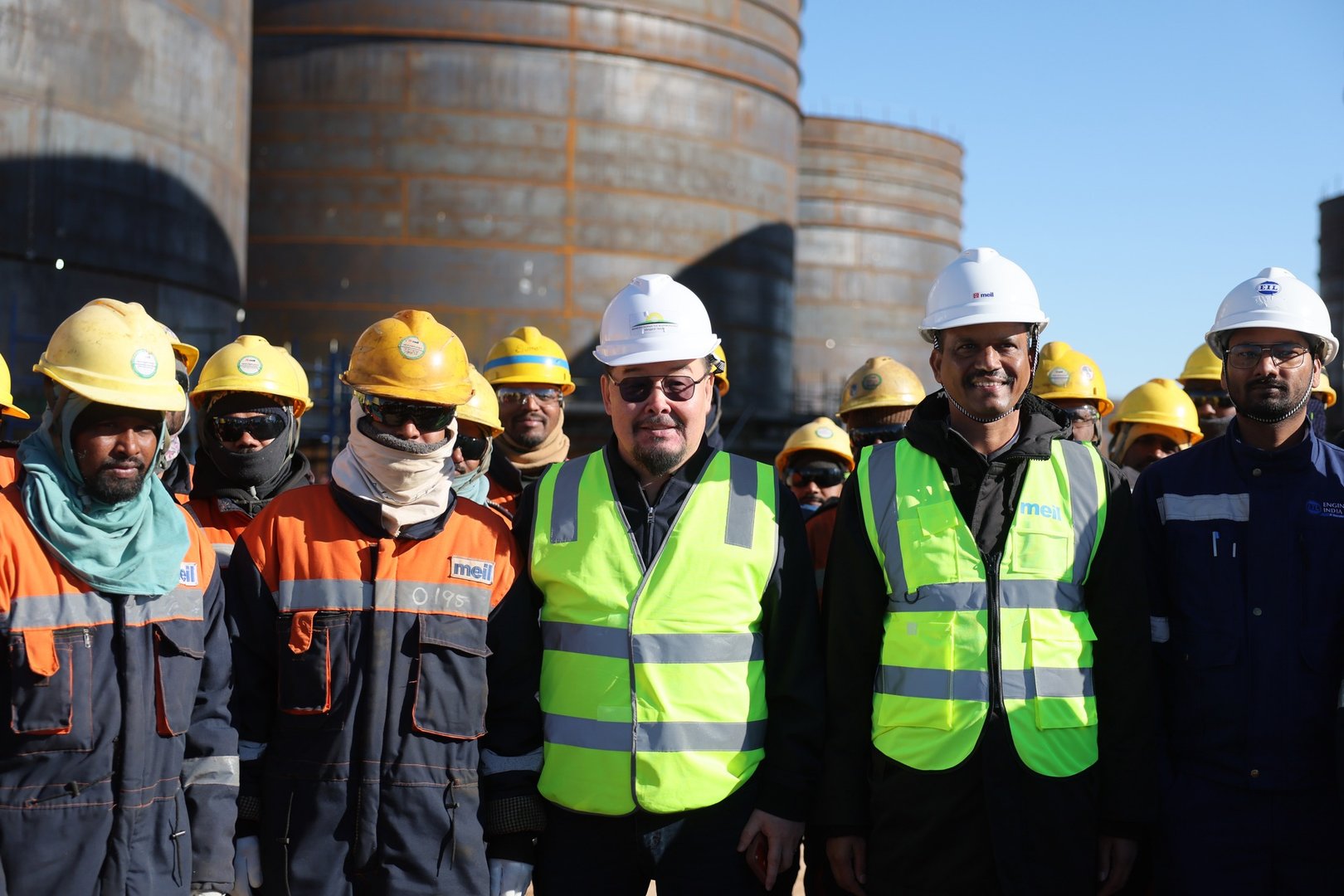 573322263 1370272527988800 3471598182985122082 N