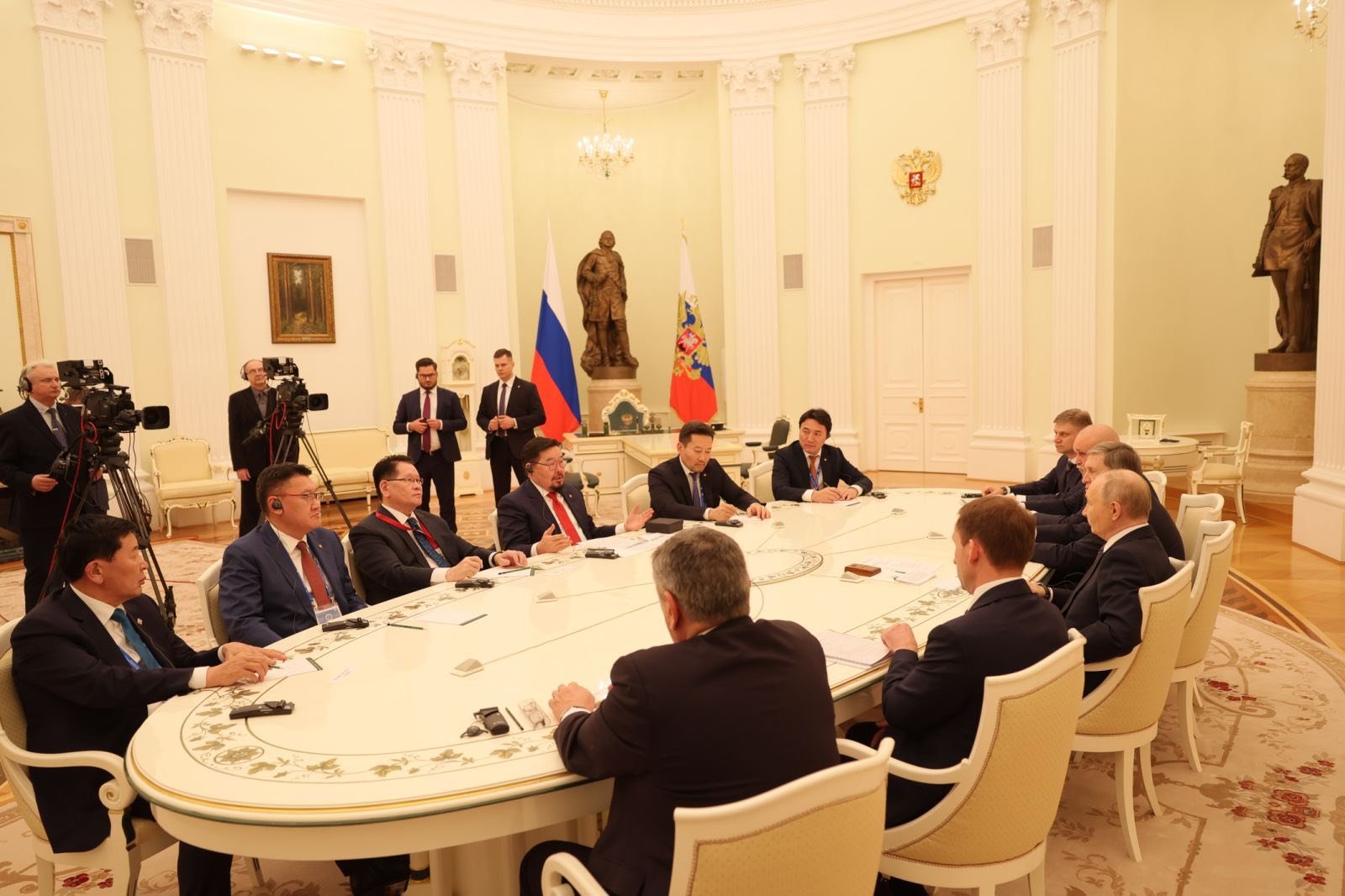 583327608 1385386549810731 7492891208201076617 N