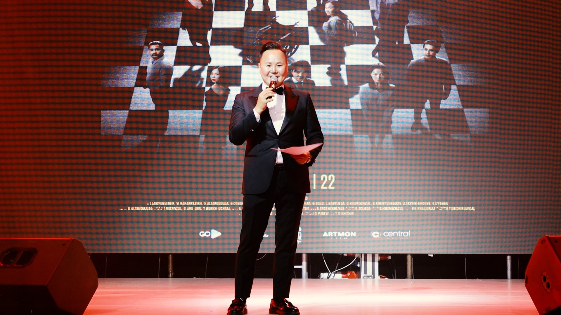 11.21.00 48 23 04.Still011