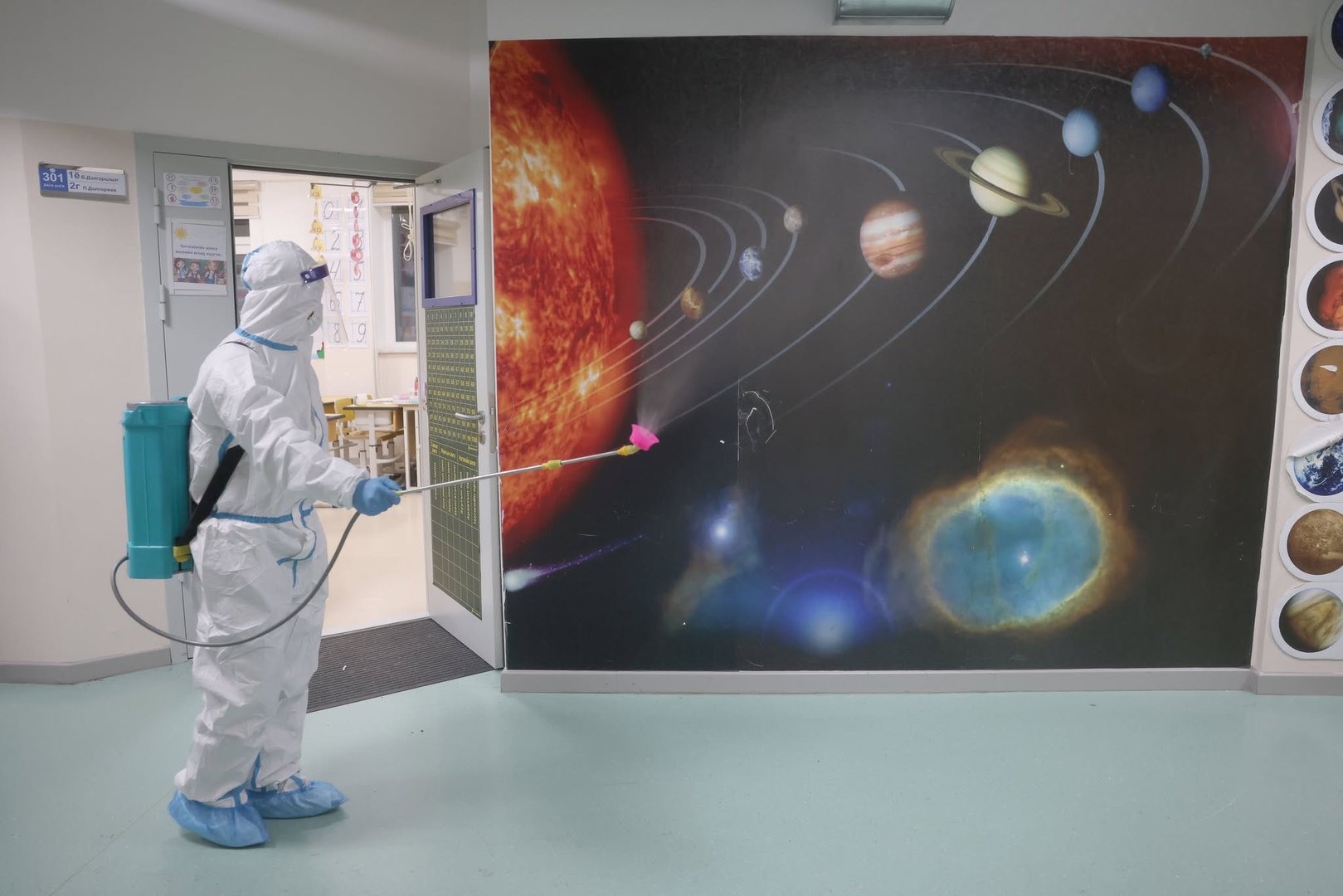 6932440Fe337Fe7967A30A9D