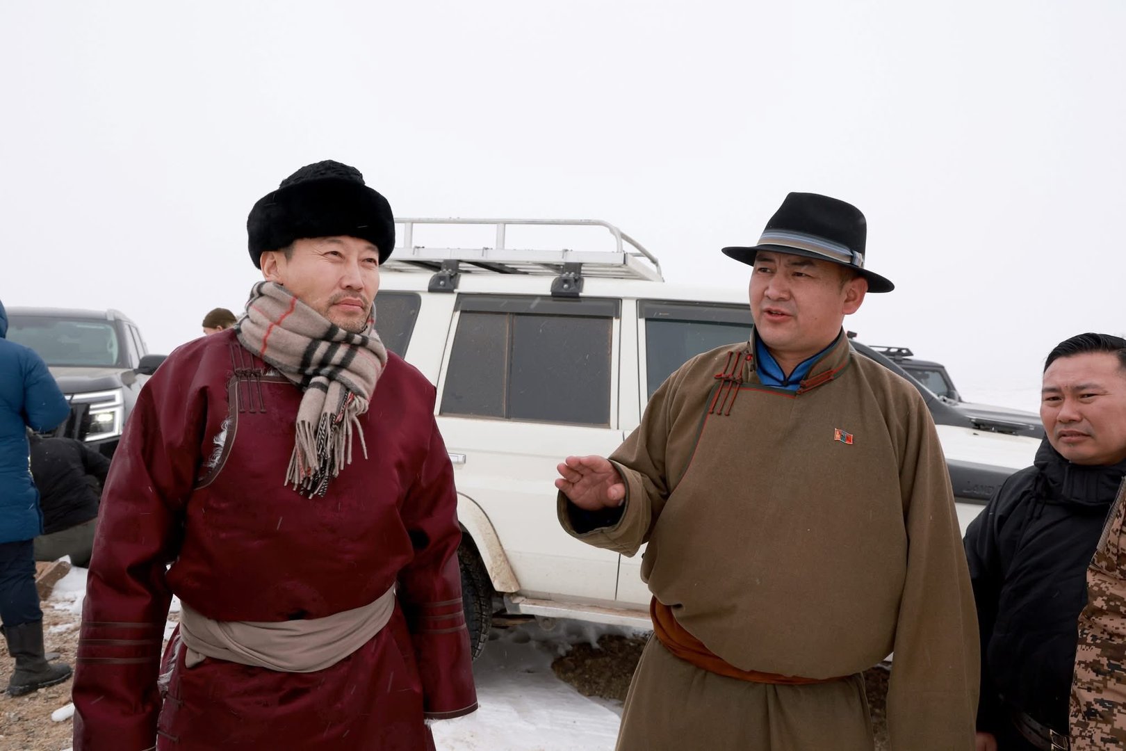 646744439 1496949145123607 2931639774093515516 N