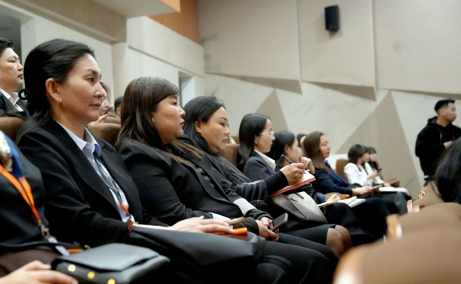 657387717 1264042555927943 343169291160499755 N