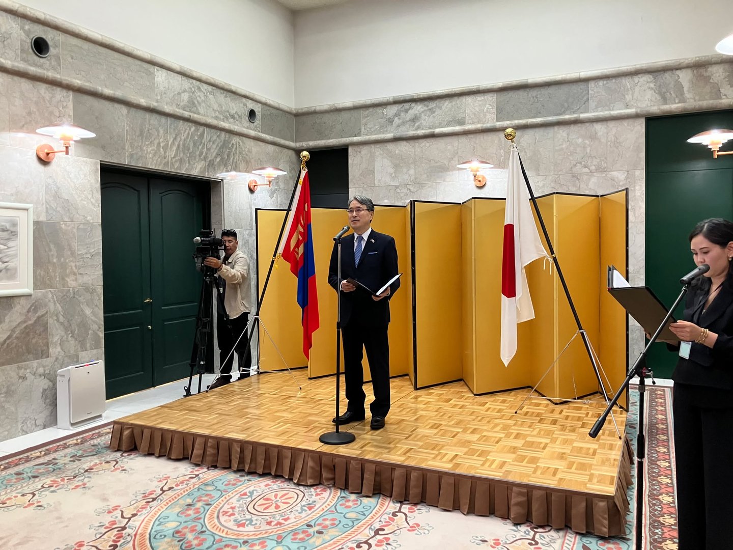 28f03184366f45d39f90531536c53b7e