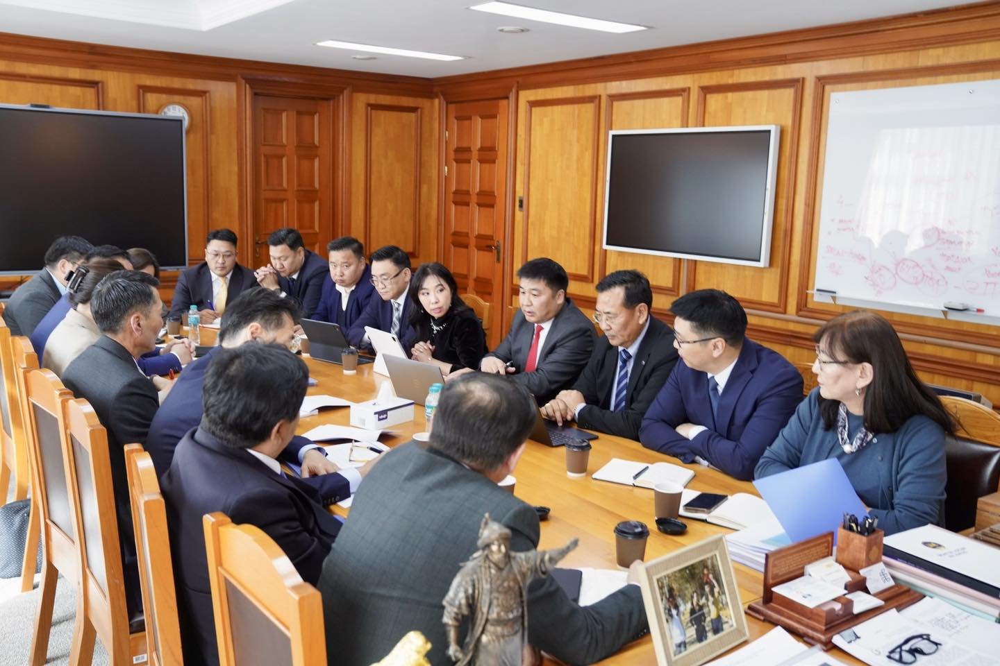 7a7cbac09ecc44c2ae6e3fe2b2044424