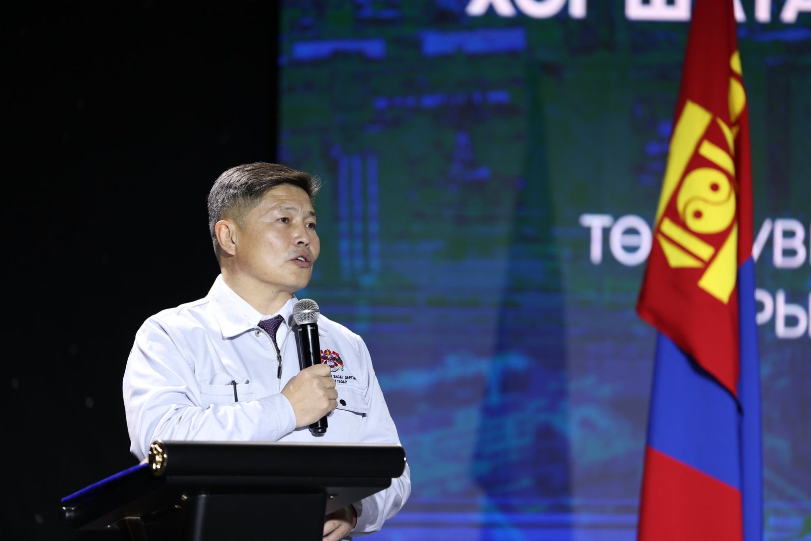 14de97e6ab574d838de9c36f8233f8c4