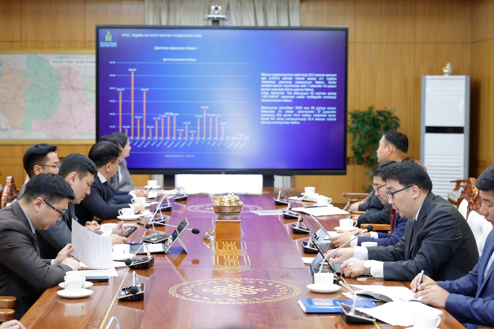 82ccd88efeca41a18e047f37550eed8d