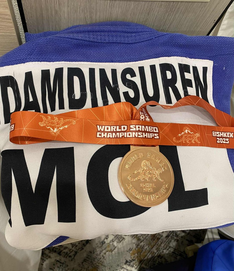 a6593c0da10f4742914229dd9c70601a