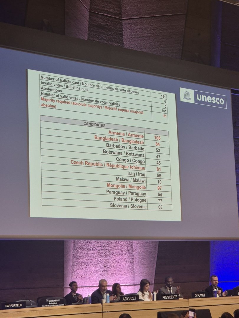 b4d14f29fa4e4e9ab7b43eea18617d1d