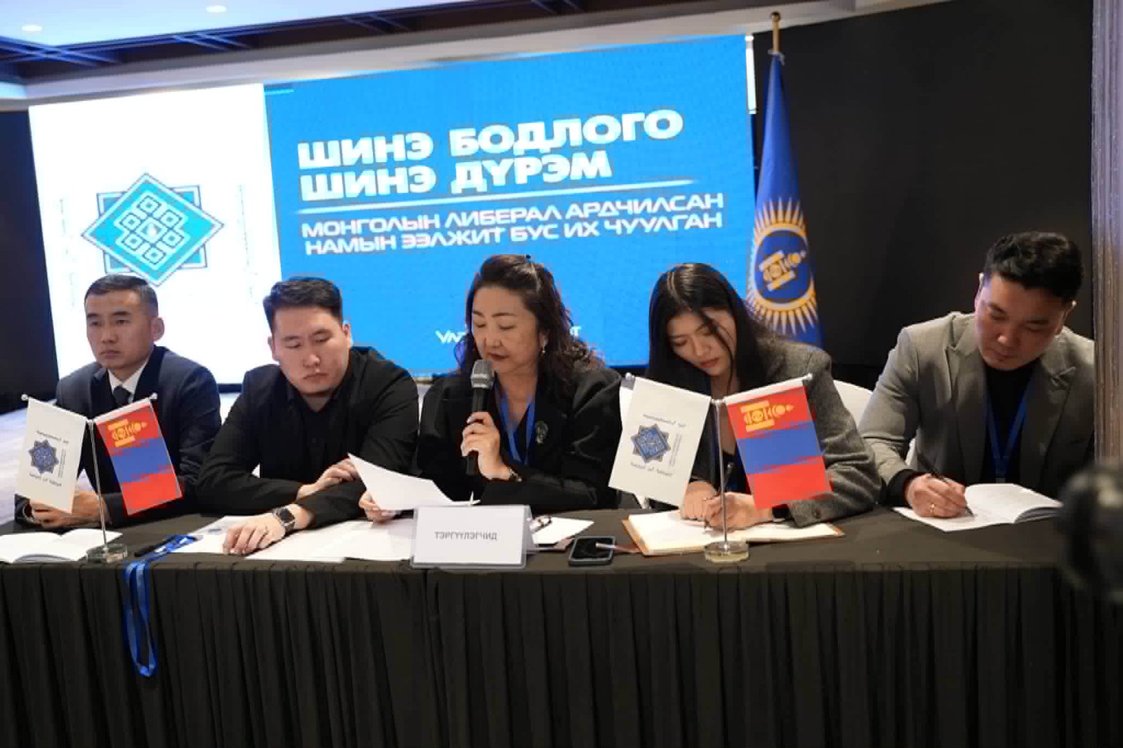 0badfdd27beb4dc5a476f763de25aa3d