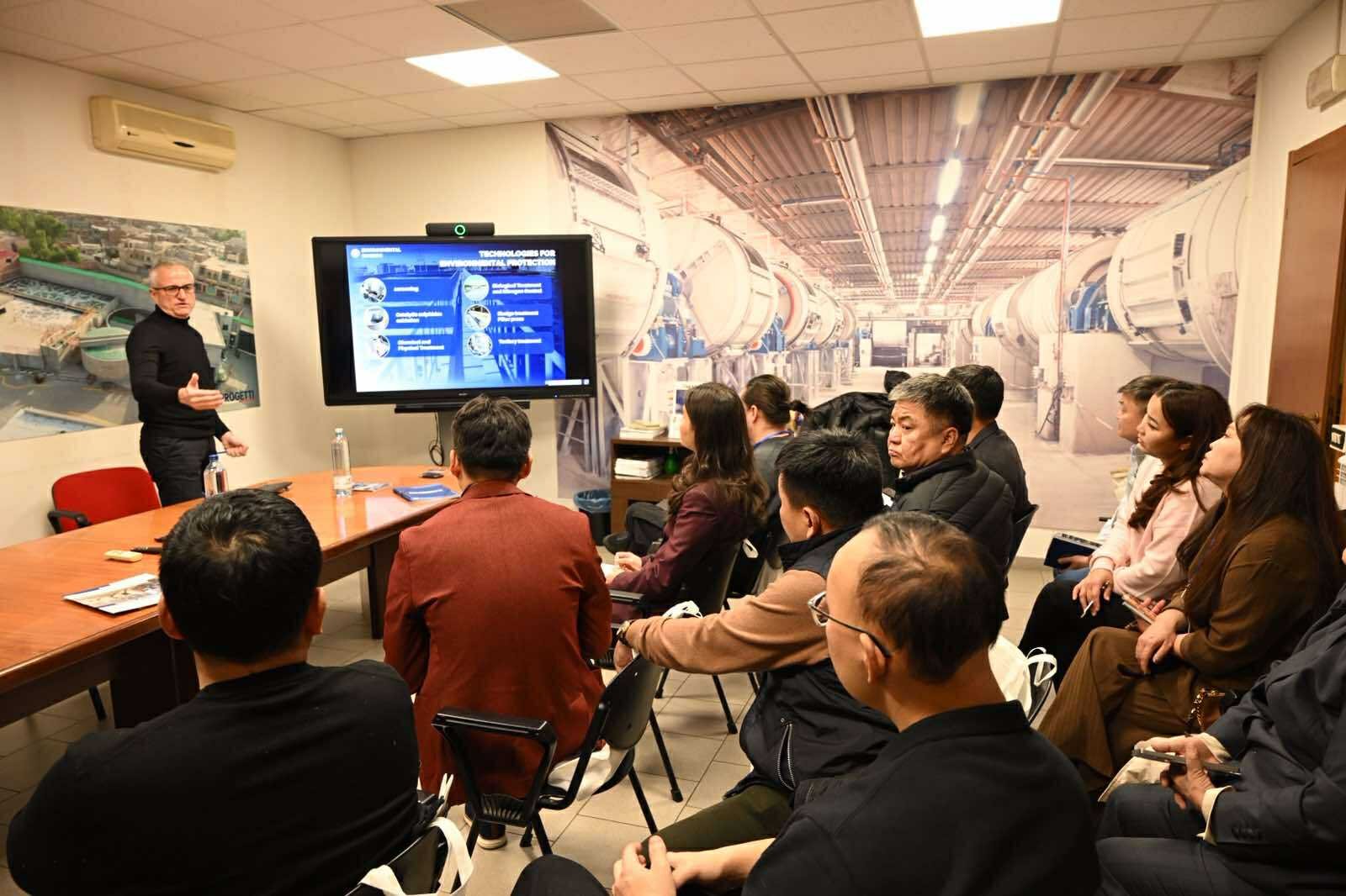 397bbaa662854bd6921b7c3243235f85