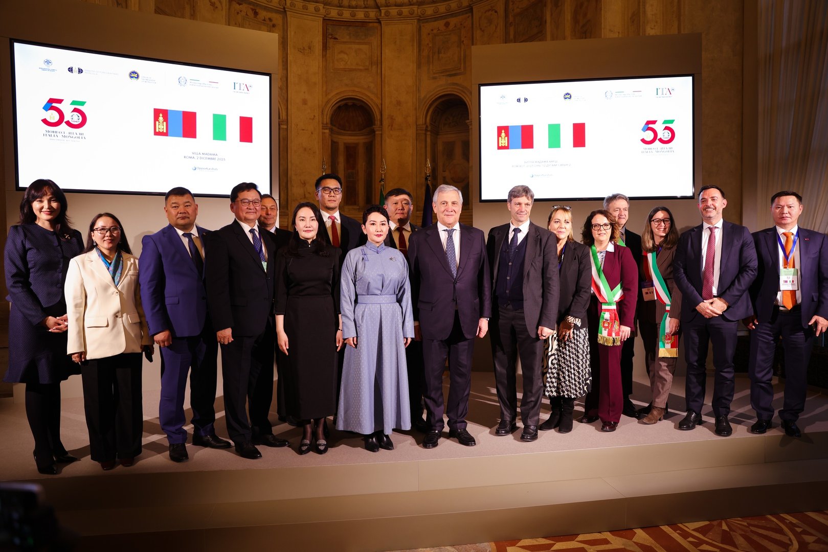 e720cef01a3d4afd8d22979873b90553