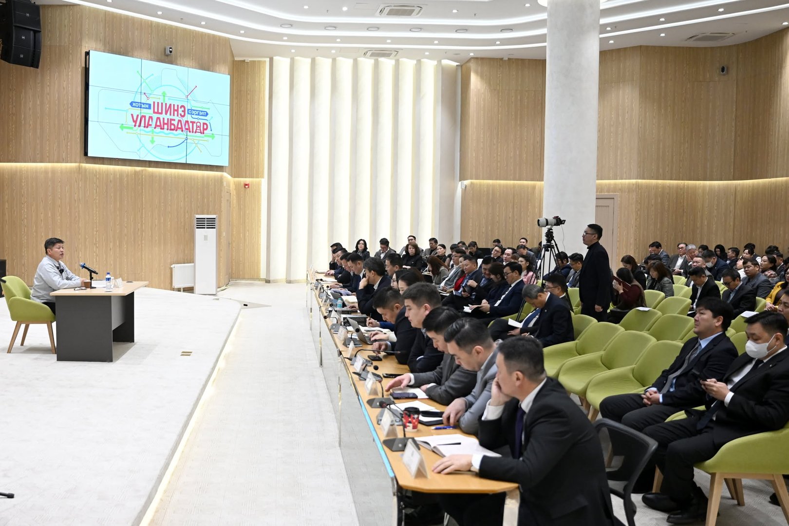 37b2012815044b5fa0ead31c0b6243f3