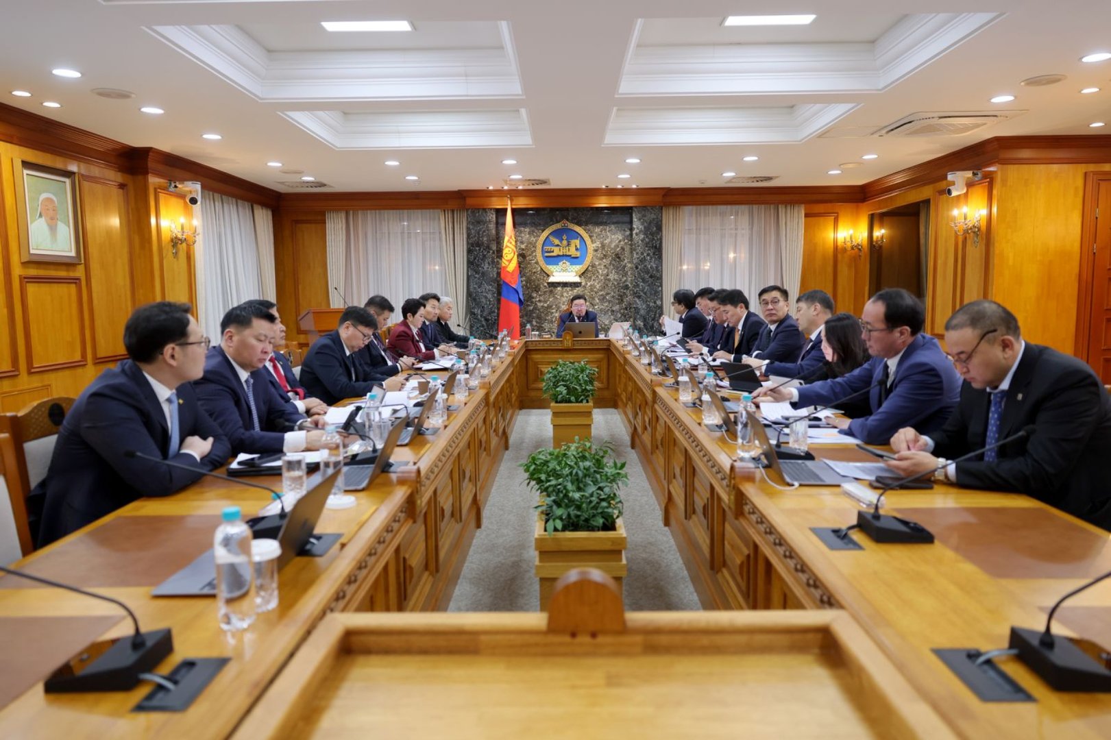 7cd61a13ddcc4875bf7c03f192812049