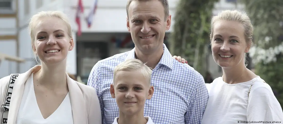 e36e659bf9dd4b60a5d194eee356809b