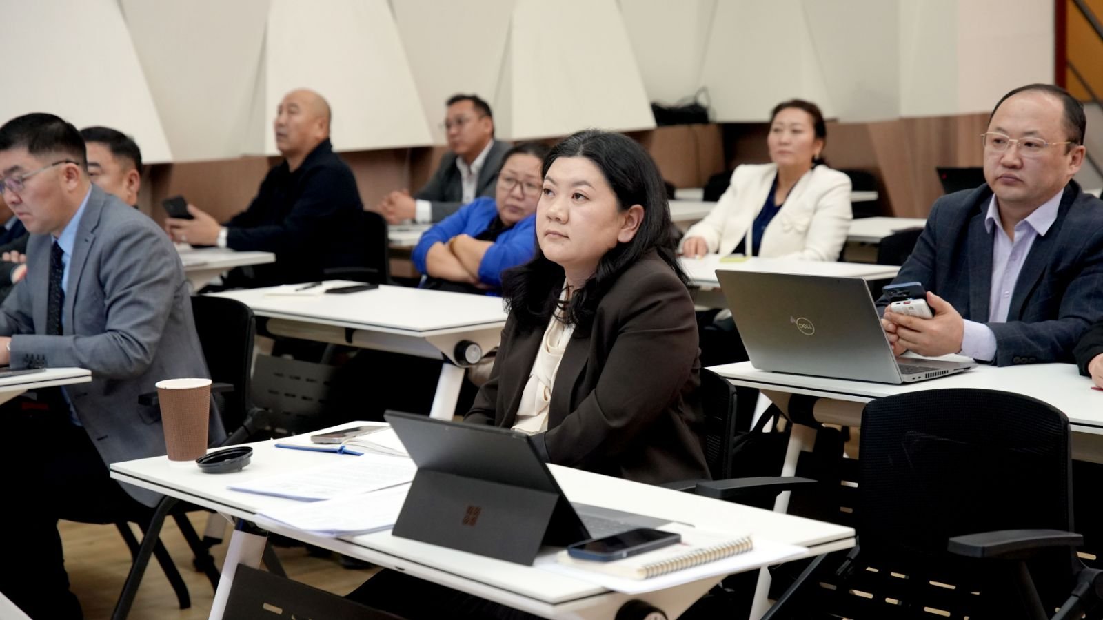 e809c9401bb34406b10208d658610a7d