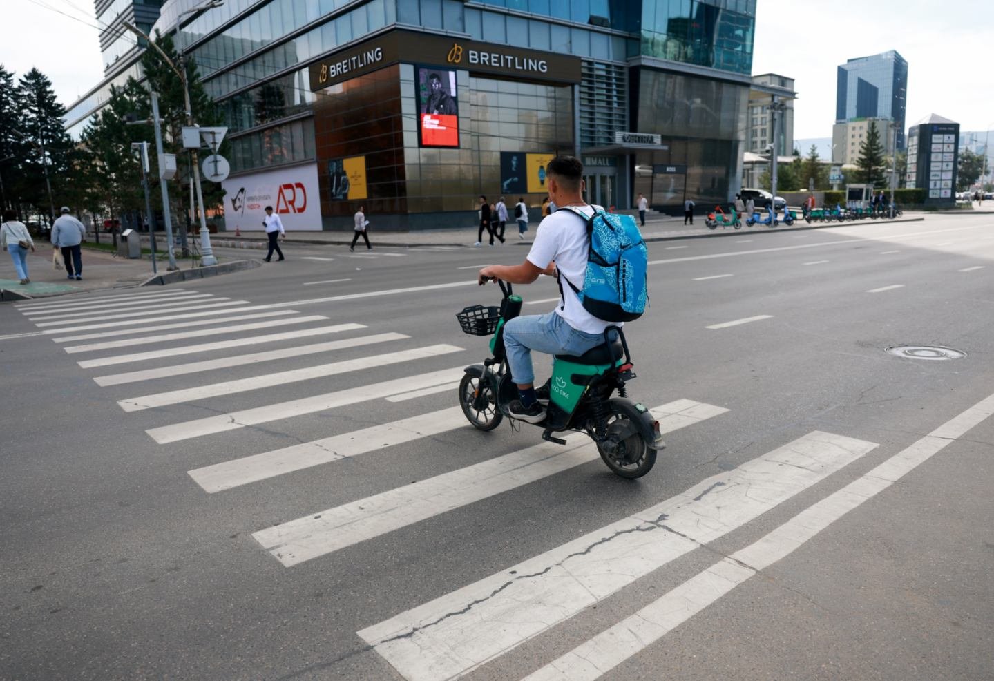 12eb2c2dbe8f4ee8b0fc32388c39a83a