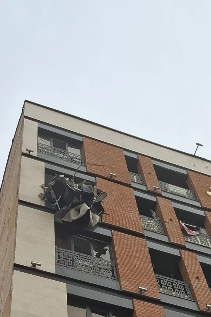 e1455e02951848eb9a10105aa544720d