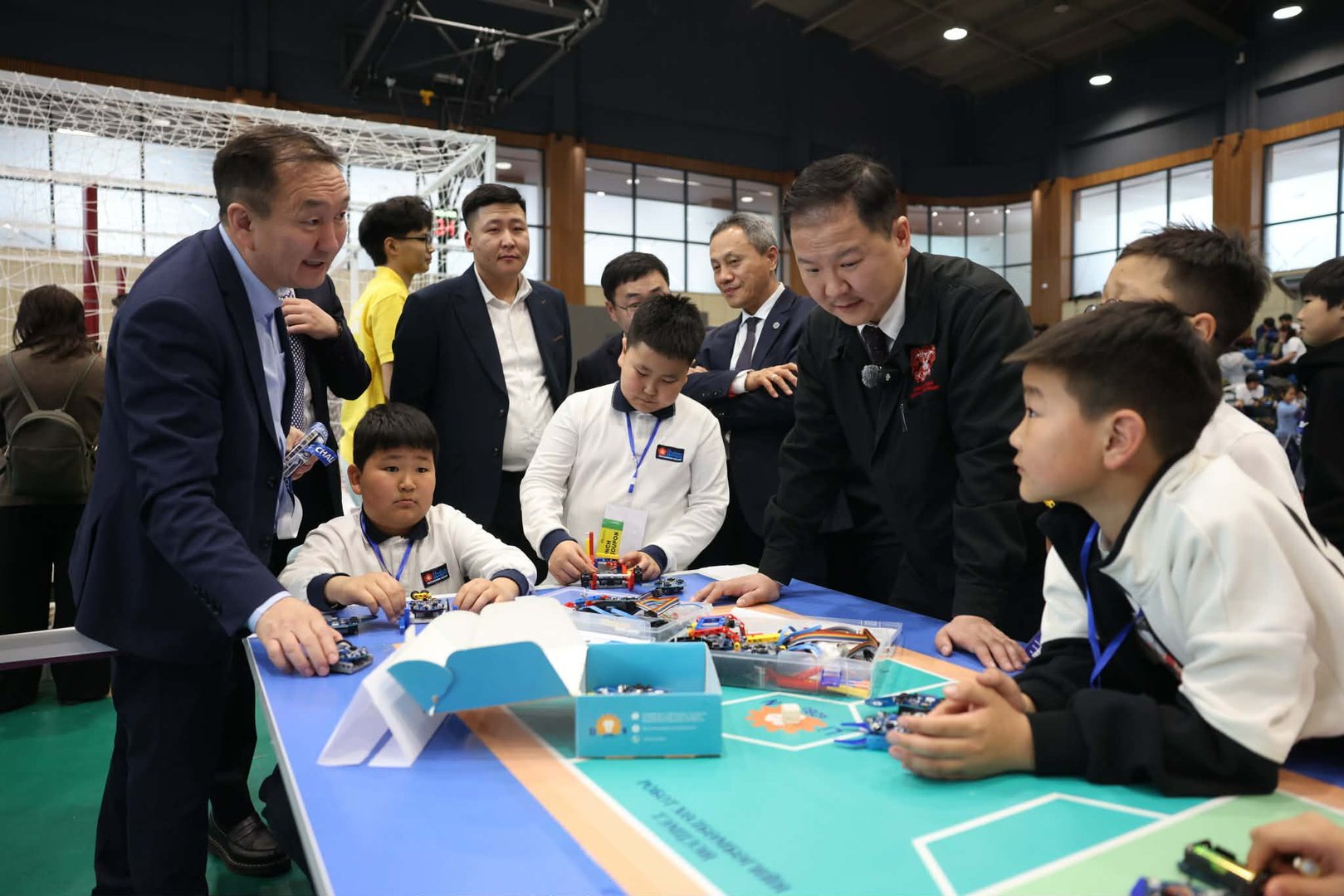 e1f853d091f6449895bca904ae99c79d